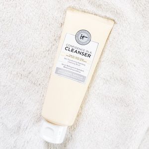 IT COSMETICS || Confidence Cleanser